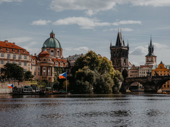 Zum Frühstück nach Prag, von Dresden nur ein Katzensprung entfernt