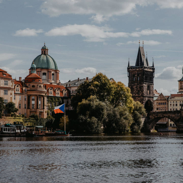 Zum Frühstück nach Prag, von Dresden nur ein Katzensprung entfernt