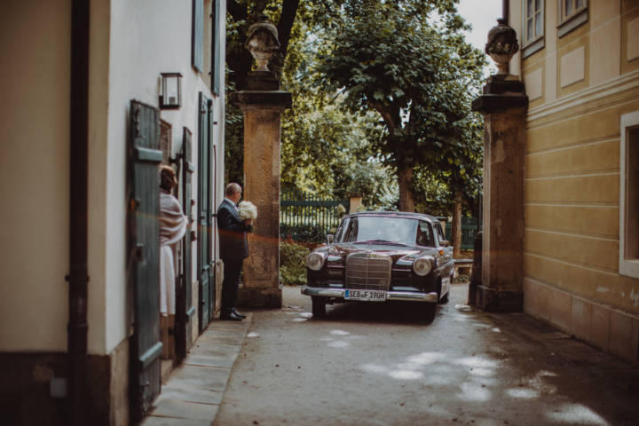Hochzeitsfotograf aus Dresden in der Villa Sorgenfrei in Radebeul